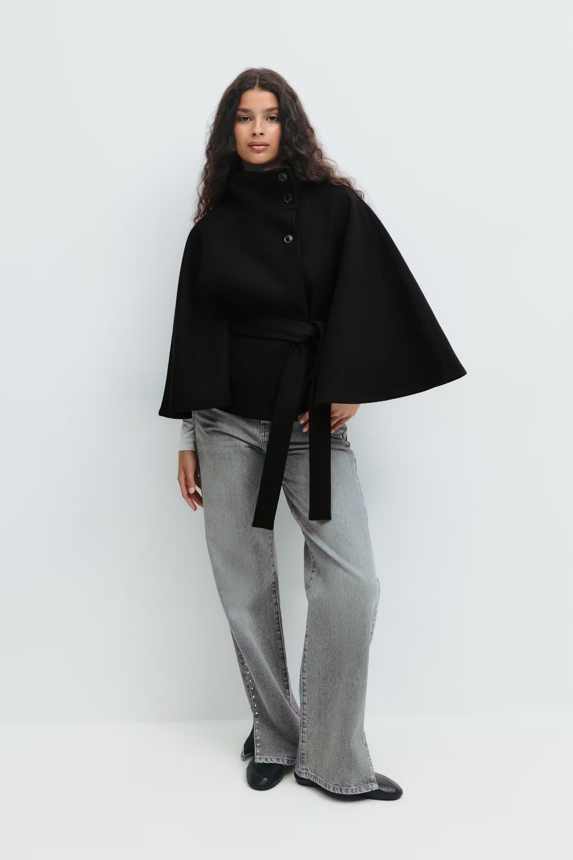 Loreza | Cape Coat