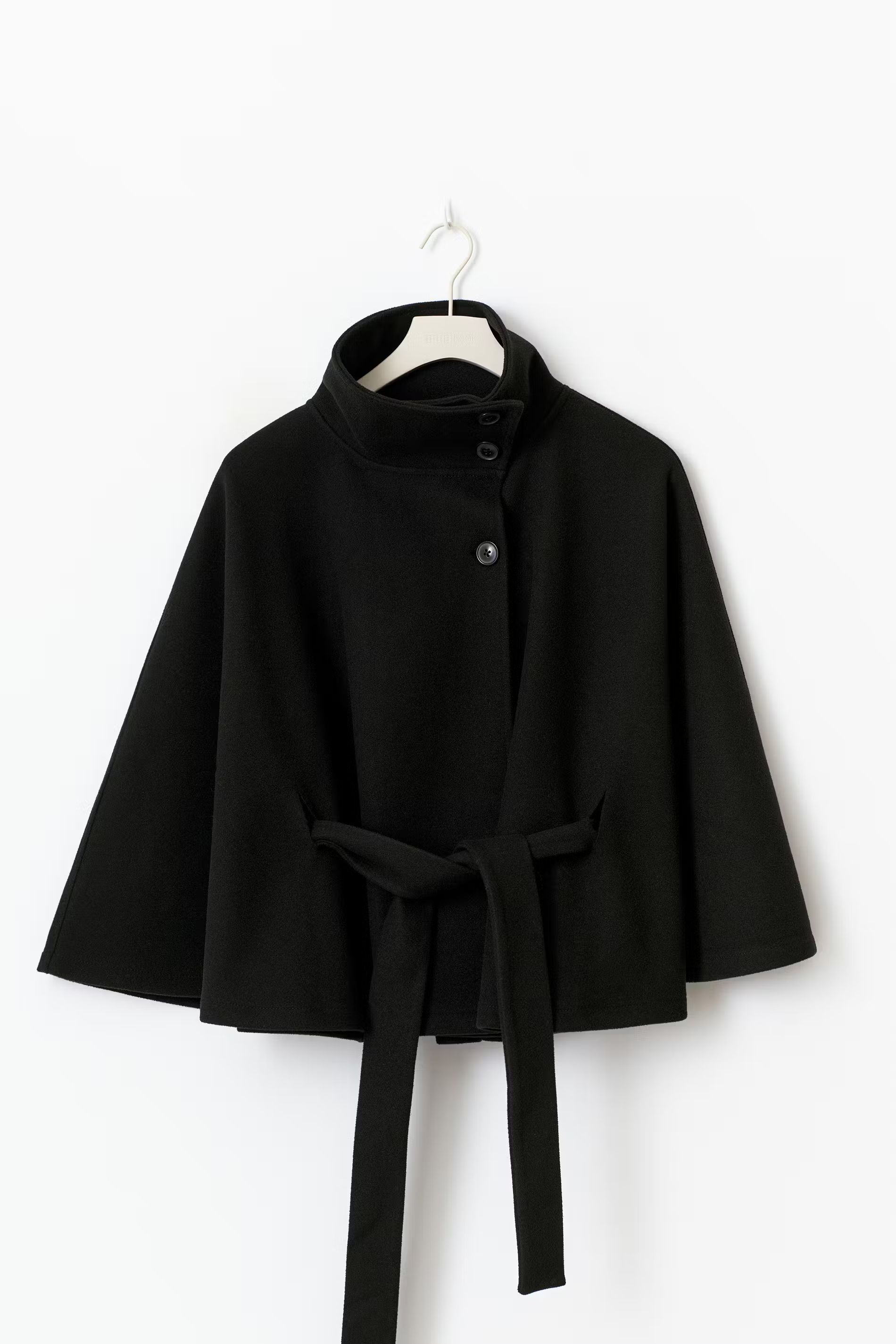 Loreza | Cape Coat